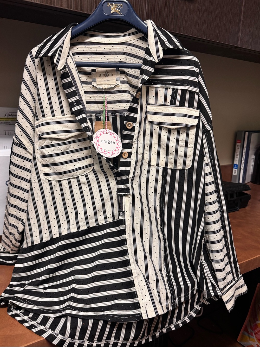 Umgee Black & Cream Mixed Stripe Button-Front Kids Shirt